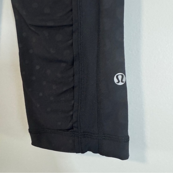 Lululemon Run: Sun Sprinter Crop - Picture 6 of 8